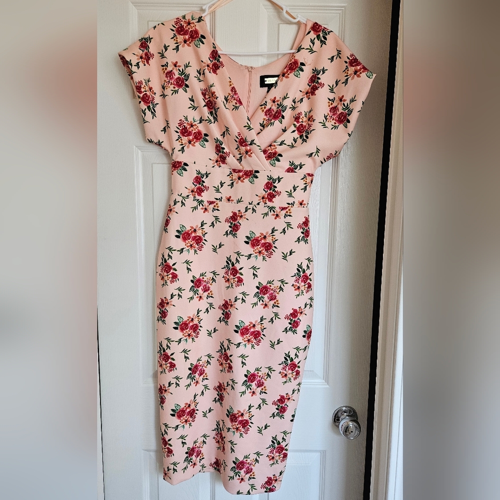 Alexia Admor Pink Floral Wrap-Style Midi Dress